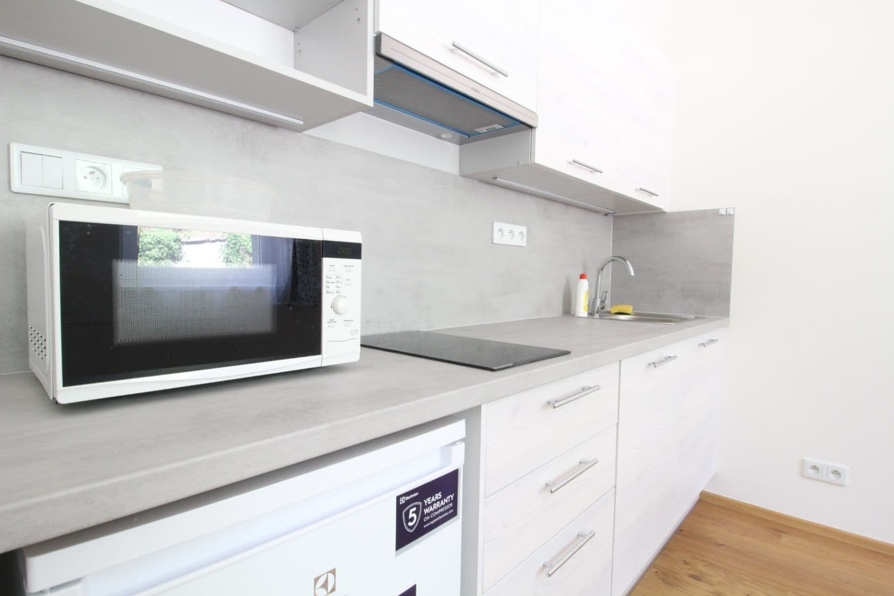 Pronájem bytu 1+kk 20 m², Perucká, Praha, Praha Pronájem bytu 1+kk 20 m², Perucká, Praha, Praha