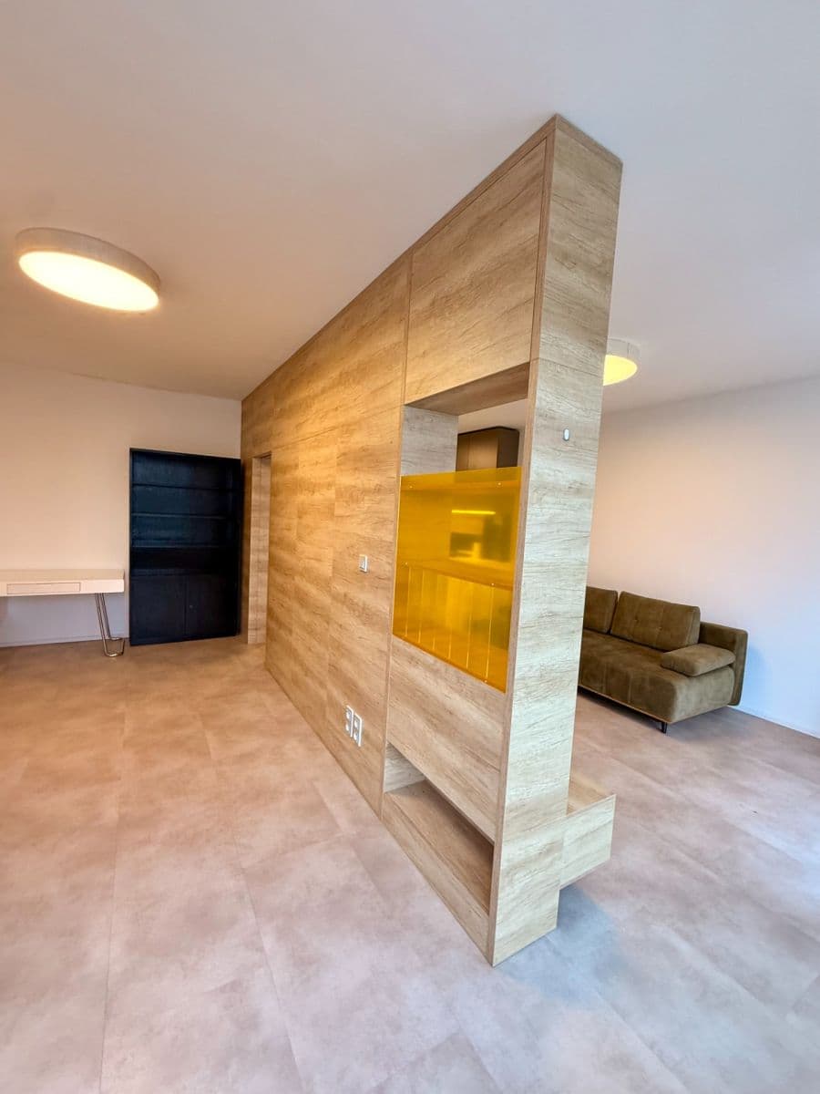 Pronájem bytu 2+kk 58 m², Přadlácká, Brno, Jihomoravský kraj Pronájem bytu 2+kk 58 m², Přadlácká, Brno, Jihomoravský kraj