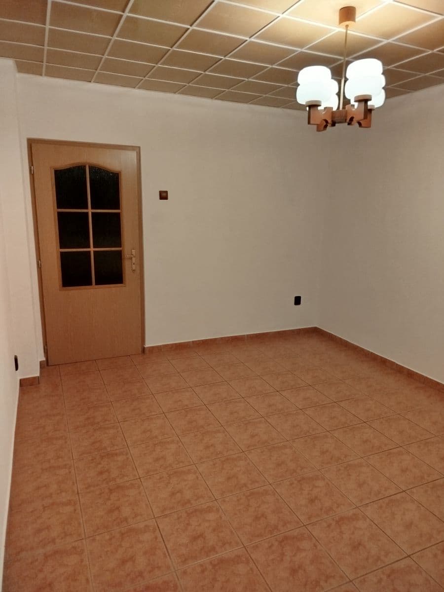 Pronájem bytu 3+kk 85 m², Dlážděná, Dřísy, Středočeský kraj Pronájem bytu 3+kk 85 m², Dlážděná, Dřísy, Středočeský kraj