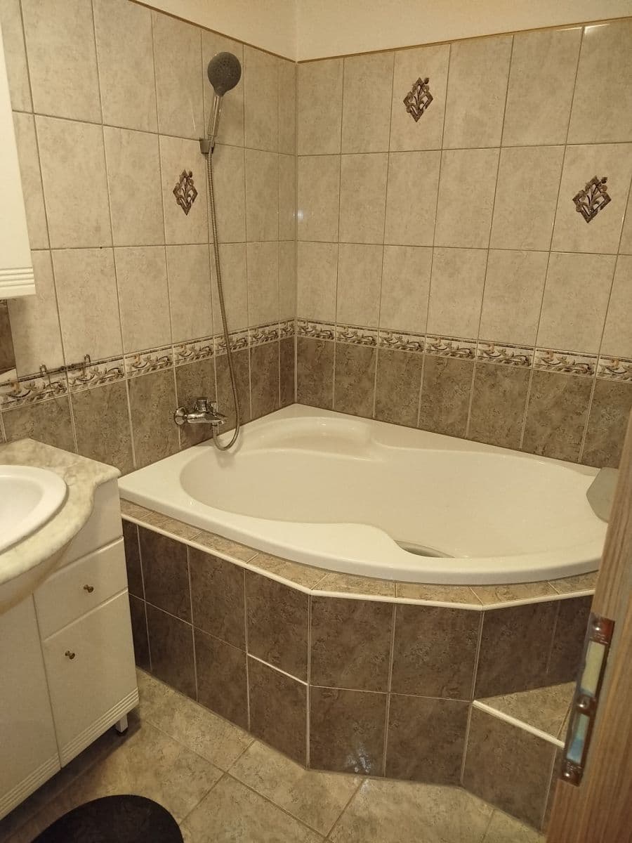 Pronájem bytu 3+kk 85 m², Dlážděná, Dřísy, Středočeský kraj Pronájem bytu 3+kk 85 m², Dlážděná, Dřísy, Středočeský kraj