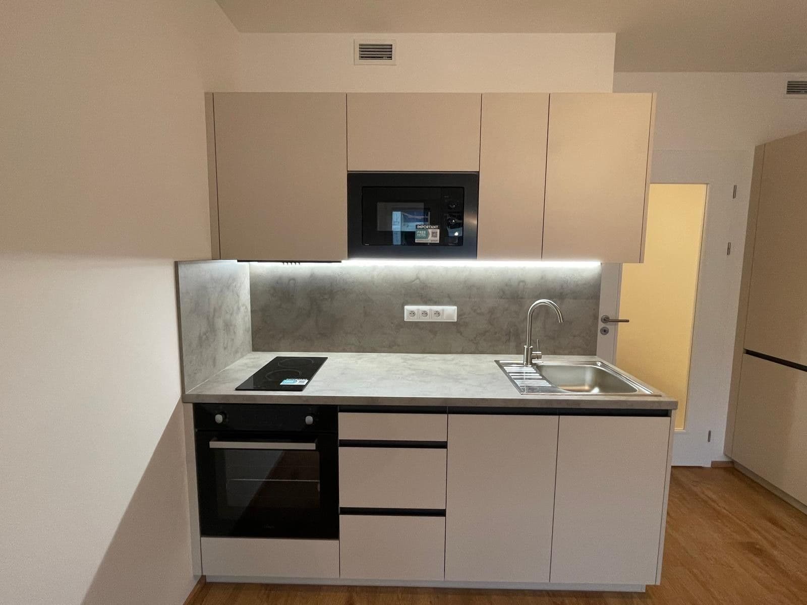 Pronájem bytu 1+kk 31 m², Poděbradská, Praha, Praha Pronájem bytu 1+kk 31 m², Poděbradská, Praha, Praha