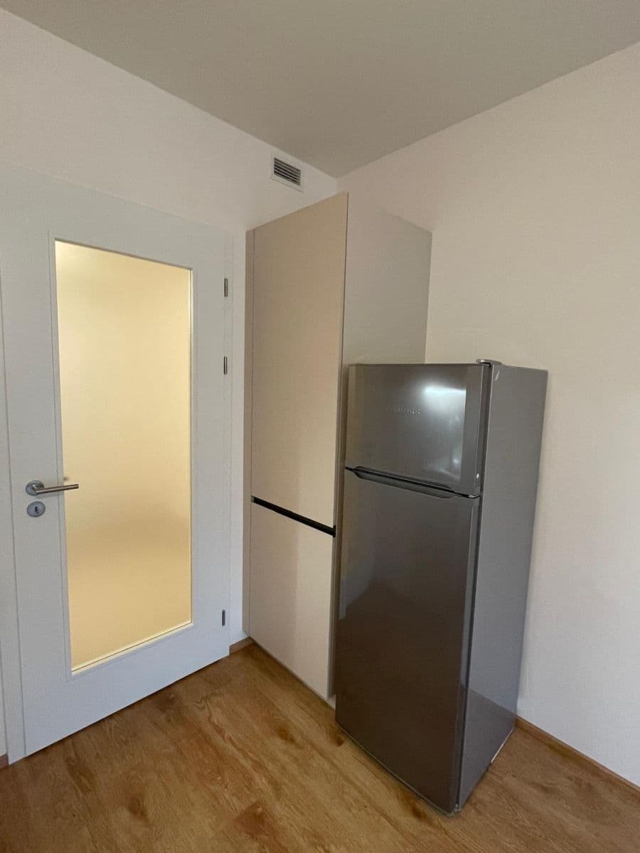 Pronájem bytu 1+kk 31 m², Poděbradská, Praha, Praha Pronájem bytu 1+kk 31 m², Poděbradská, Praha, Praha