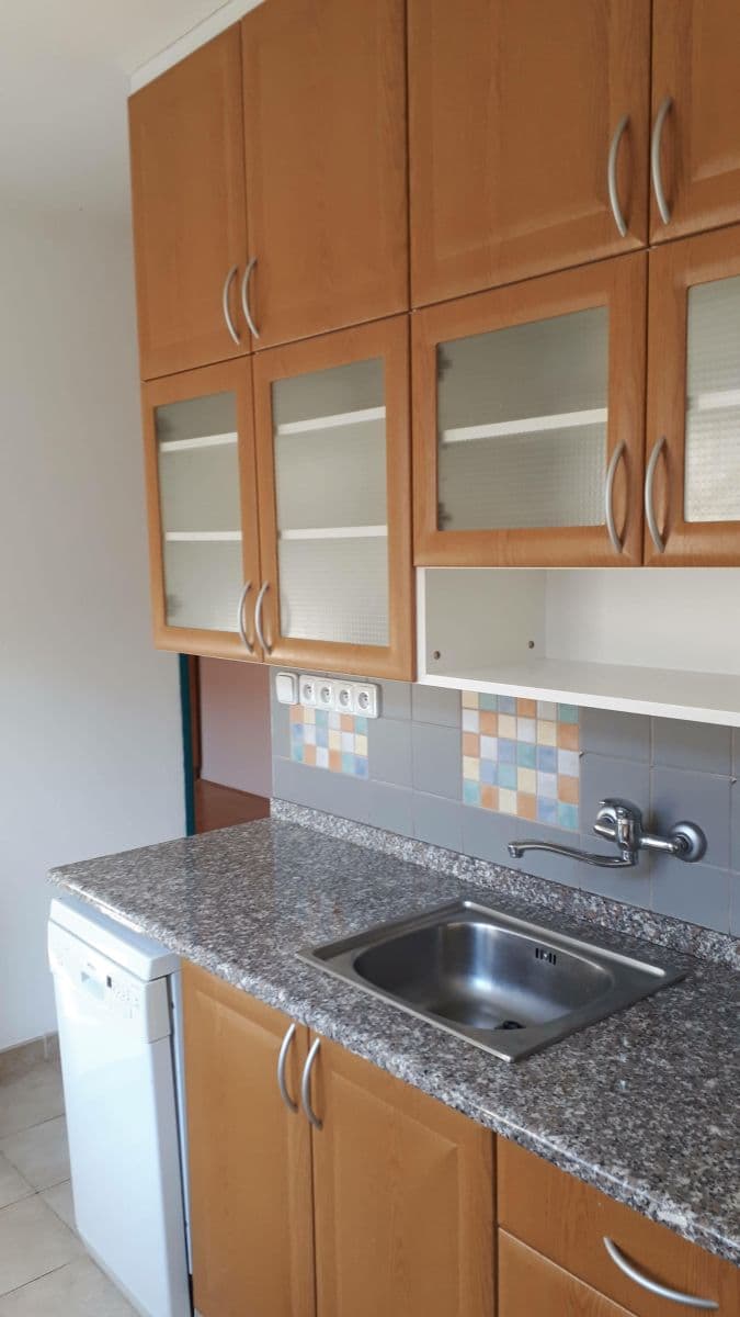 Pronájem bytu 2+1 55 m², Nad Alejí, Praha, Praha Pronájem bytu 2+1 55 m², Nad Alejí, Praha, Praha