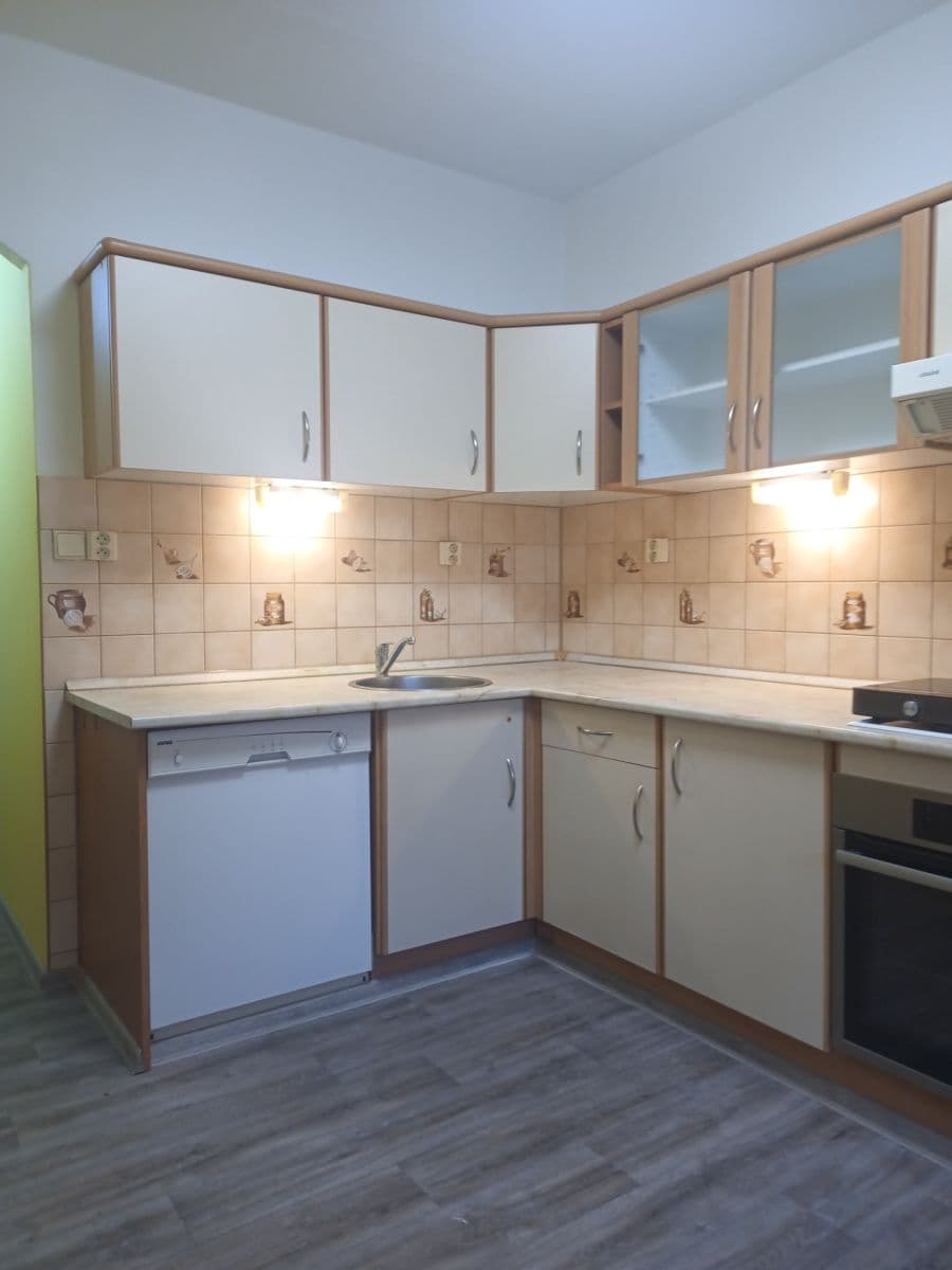 Pronájem bytu 3+1 80 m², Na Lani, Nový Jičín, Moravskoslezský kraj Pronájem bytu 3+1 80 m², Na Lani, Nový Jičín, Moravskoslezský kraj