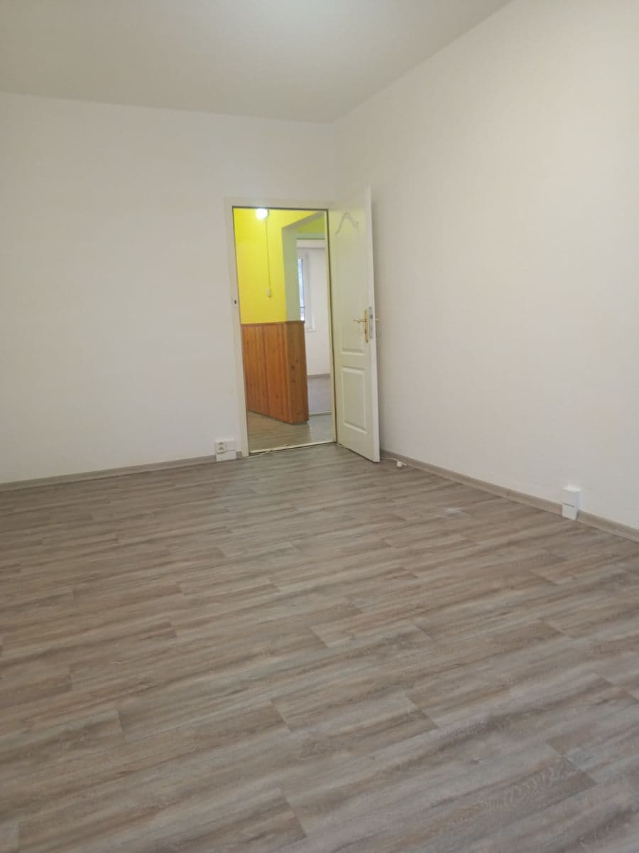 Pronájem bytu 3+1 80 m², Na Lani, Nový Jičín, Moravskoslezský kraj Pronájem bytu 3+1 80 m², Na Lani, Nový Jičín, Moravskoslezský kraj
