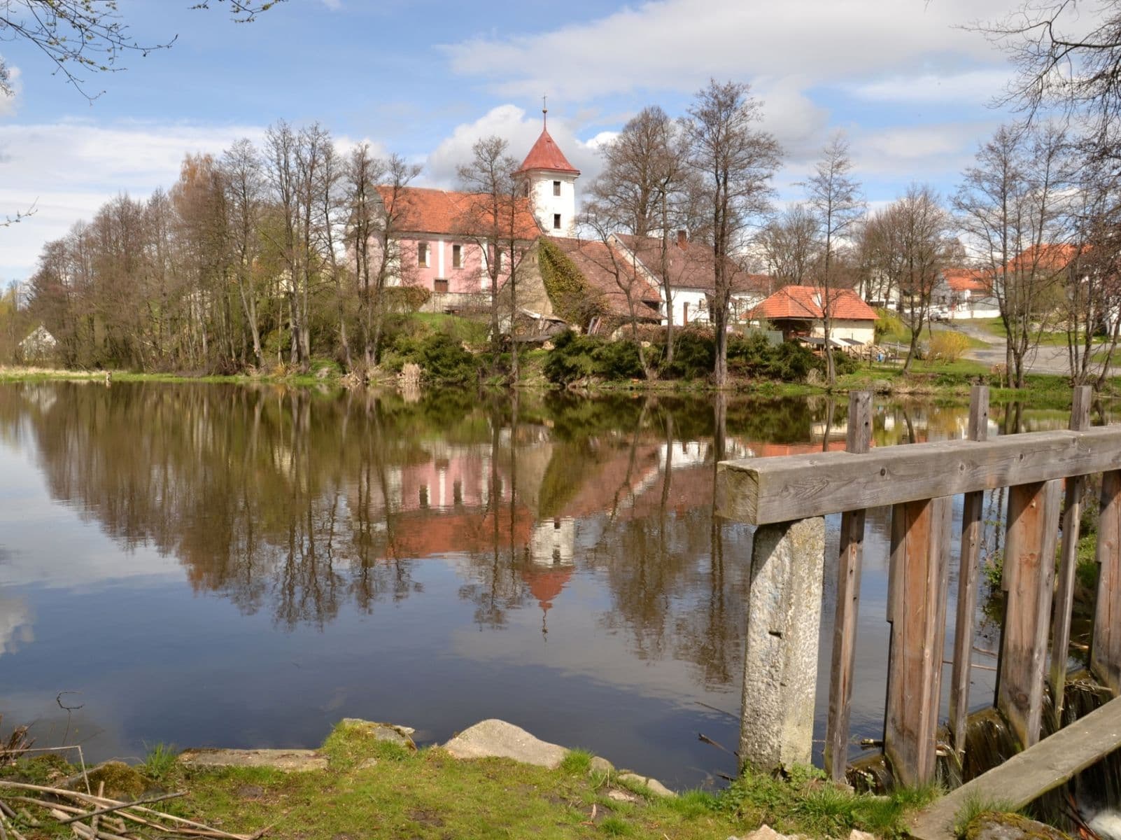 Prodej pozemku 1.780 m², Nalžovské Hory, Plzeňský kraj Prodej pozemku 1.780 m², Nalžovské Hory, Plzeňský kraj