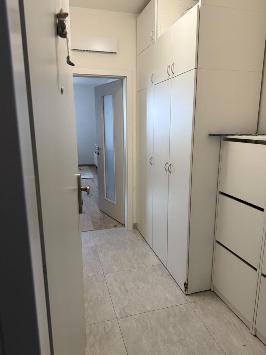 Pronájem bytu 1+kk 32 m², U Konečné, Praha, Praha Pronájem bytu 1+kk 32 m², U Konečné, Praha, Praha