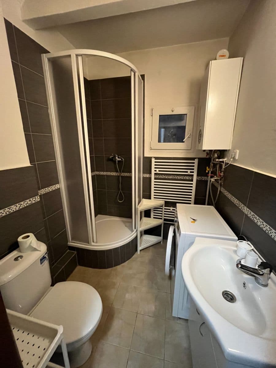 Pronájem bytu 1+kk 26 m², U Pošty, Praha, Praha Pronájem bytu 1+kk 26 m², U Pošty, Praha, Praha