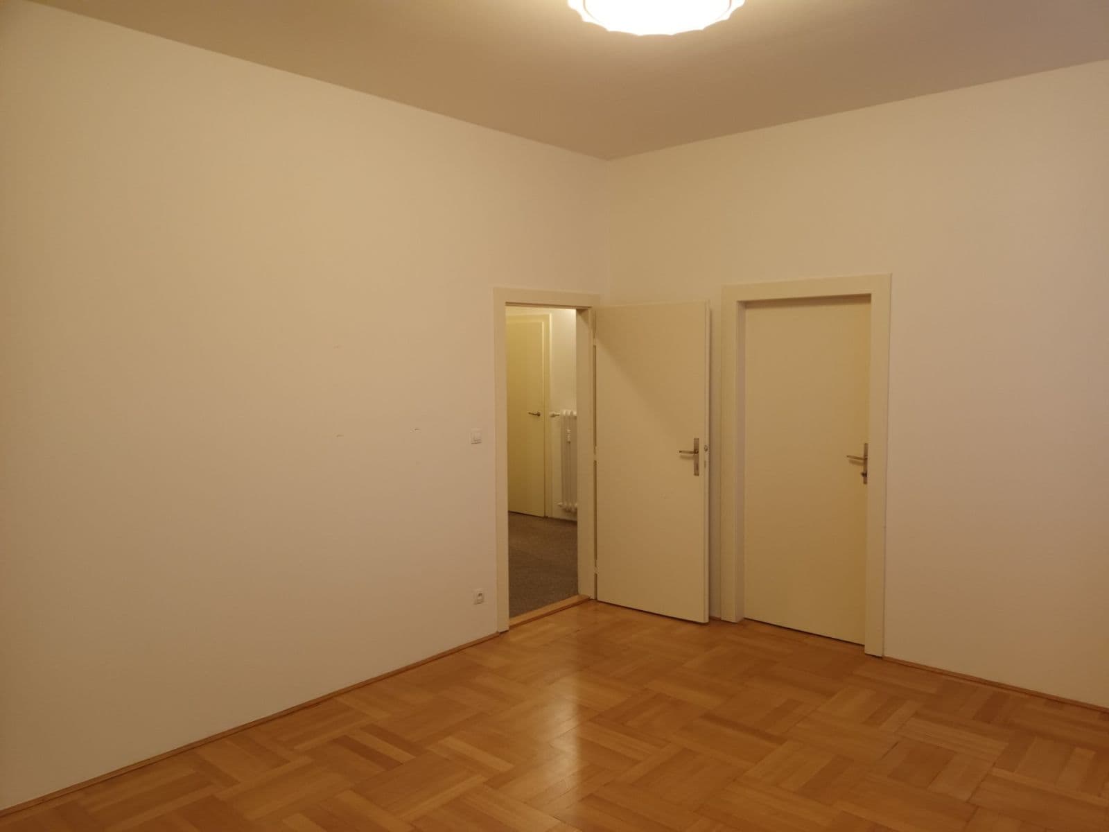 Pronájem bytu 2+1 70 m², bratří Čapků, Brno, Jihomoravský kraj Pronájem bytu 2+1 70 m², bratří Čapků, Brno, Jihomoravský kraj