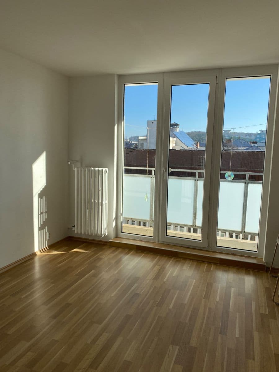 Pronájem bytu 2+1 58 m², Železničářská, Plzeň, Plzeňský kraj Pronájem bytu 2+1 58 m², Železničářská, Plzeň, Plzeňský kraj