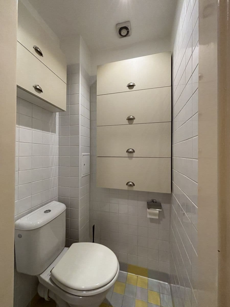 Pronájem bytu 2+1 56 m², Kolbenova, Praha, Praha Pronájem bytu 2+1 56 m², Kolbenova, Praha, Praha