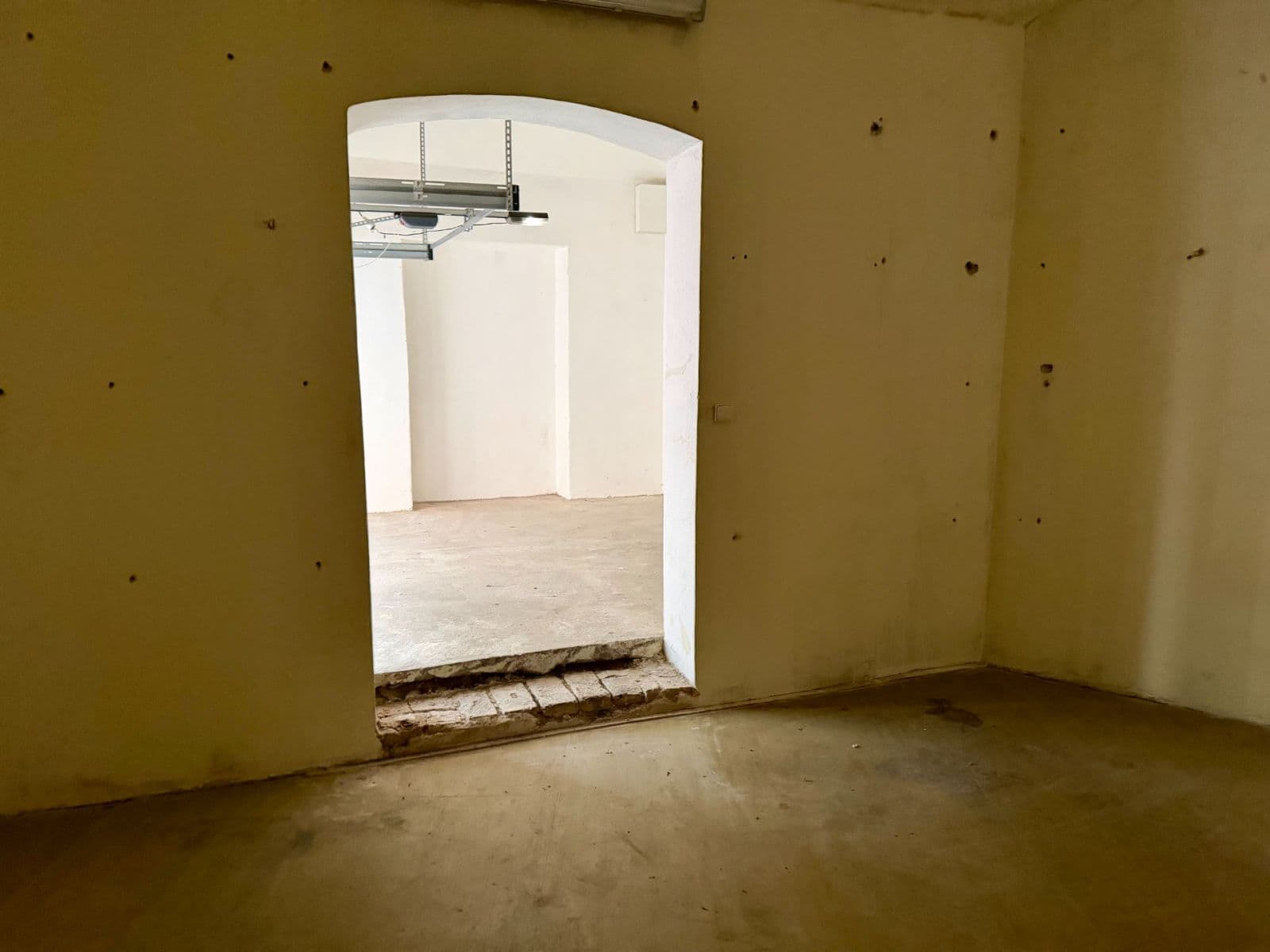 Pronájem garáže 36 m², Holečkova, Praha, Praha Pronájem garáže 36 m², Holečkova, Praha, Praha