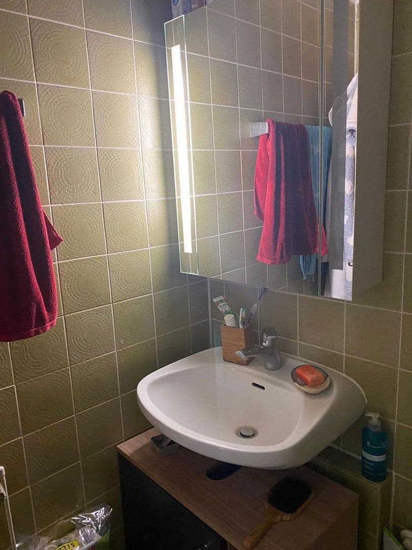 Pronájem bytu 1+1 37 m², Namibiastraße 26, Köln, Severní Porýní-Vestfálsko Pronájem bytu 1+1 37 m², Namibiastraße 26, Köln, Severní Porýní-Vestfálsko