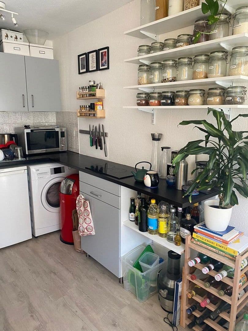 Pronájem bytu 1+1 37 m², Namibiastraße 26, Köln, Severní Porýní-Vestfálsko Pronájem bytu 1+1 37 m², Namibiastraße 26, Köln, Severní Porýní-Vestfálsko