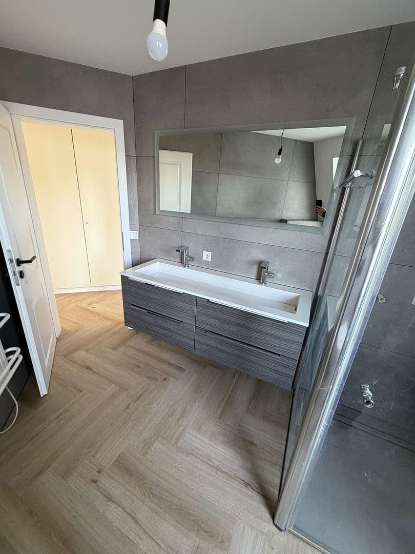 Prodej bytu 3+kk 120 m², Lönsweg 21, Spenge, Severní Porýní-Vestfálsko Prodej bytu 3+kk 120 m², Lönsweg 21, Spenge, Severní Porýní-Vestfálsko