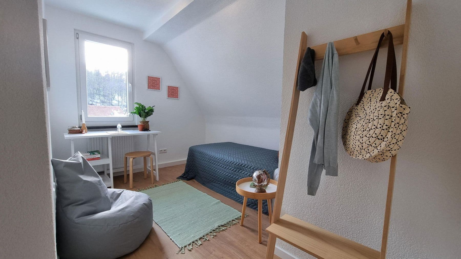 Pronájem bytu 4+1 64 m², Albstadt, Bádensko-Württembersko Pronájem bytu 4+1 64 m², Albstadt, Bádensko-Württembersko