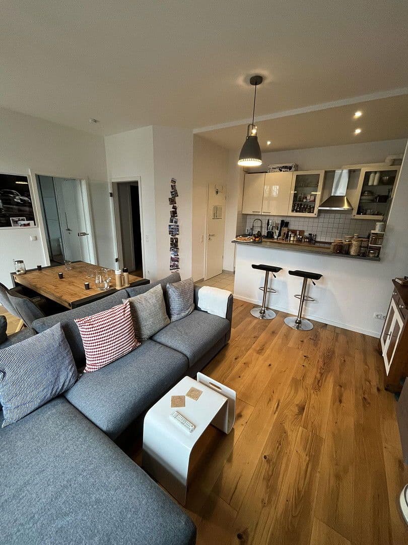 Pronájem bytu 2+1 60 m², Else-Lang-Str. 10, Köln, Severní Porýní-Vestfálsko Pronájem bytu 2+1 60 m², Else-Lang-Str. 10, Köln, Severní Porýní-Vestfálsko