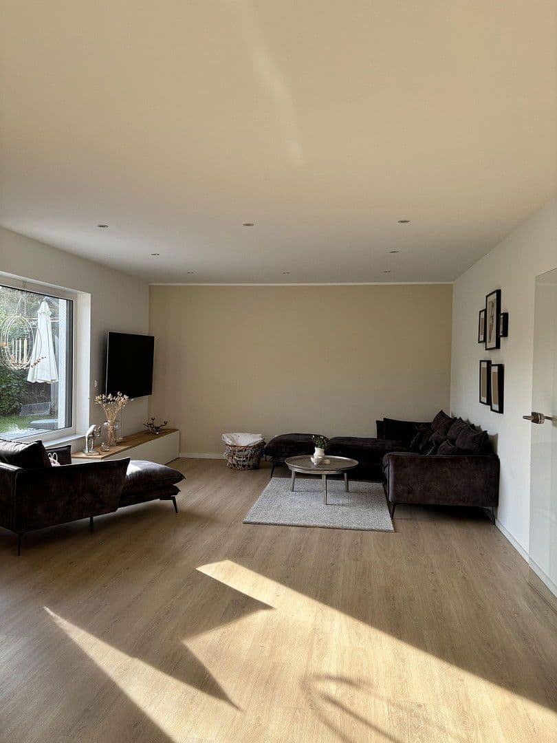 Prodej domu 198 m², pozemek 1.011 m², Heppenheim, Hessen Prodej domu 198 m², pozemek 1.011 m², Heppenheim, Hessen