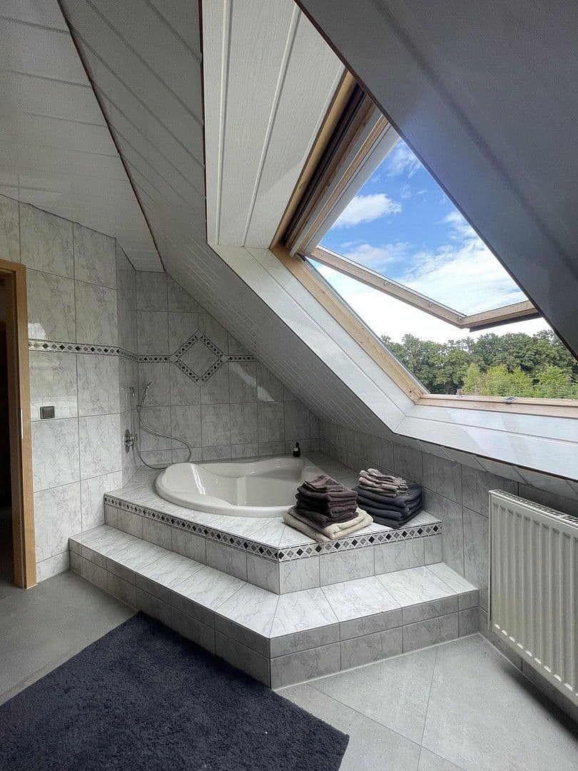 Prodej domu 290 m², pozemek 630 m², Burgthann, Bavorsko Prodej domu 290 m², pozemek 630 m², Burgthann, Bavorsko