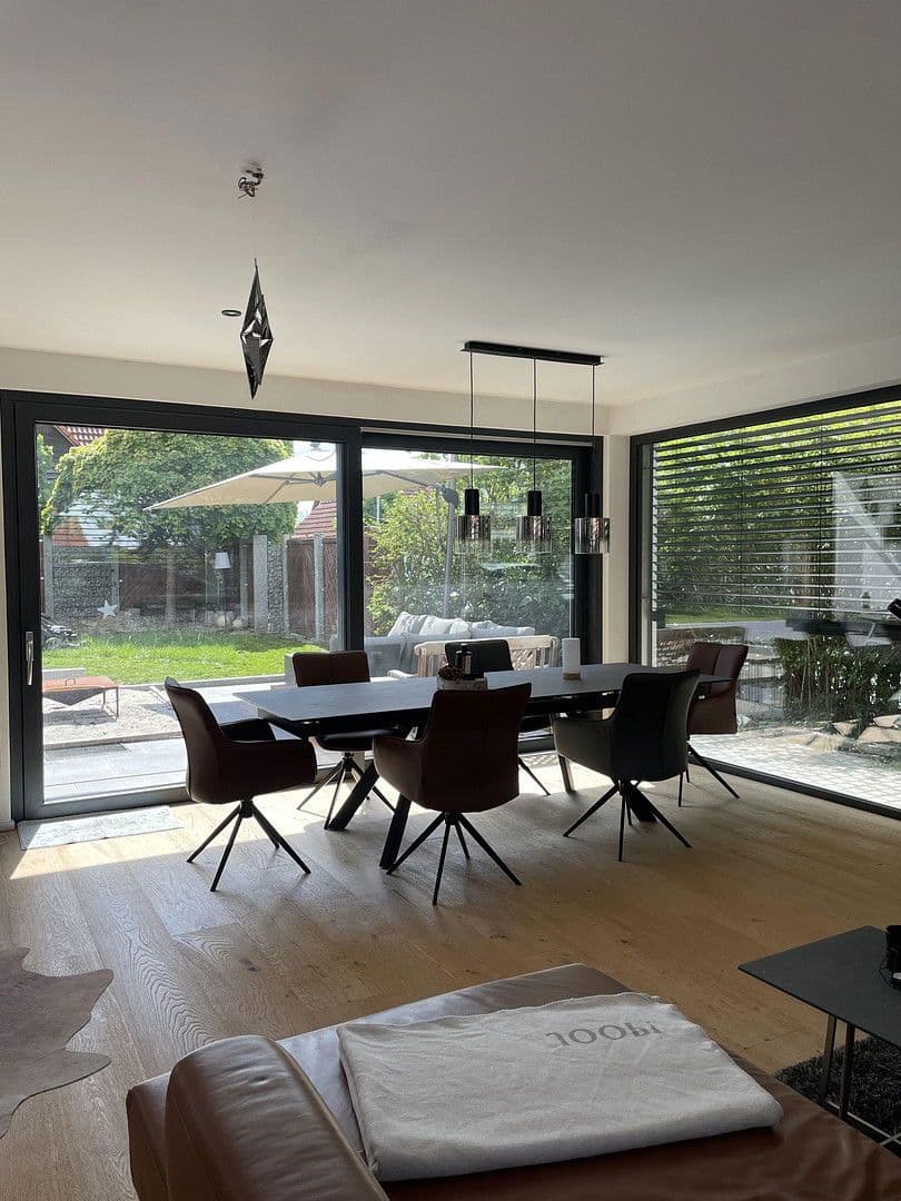 Prodej domu 290 m², pozemek 630 m², Burgthann, Bavorsko Prodej domu 290 m², pozemek 630 m², Burgthann, Bavorsko