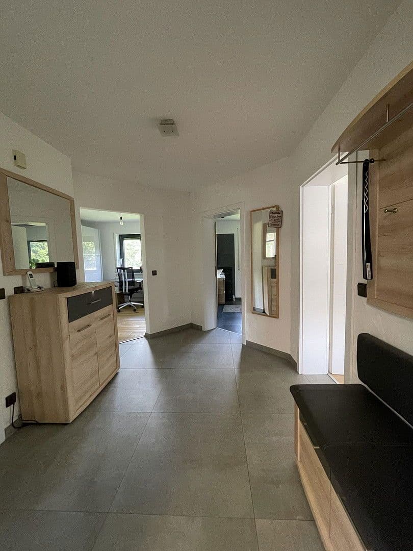 Prodej domu 290 m², pozemek 630 m², Burgthann, Bavorsko Prodej domu 290 m², pozemek 630 m², Burgthann, Bavorsko