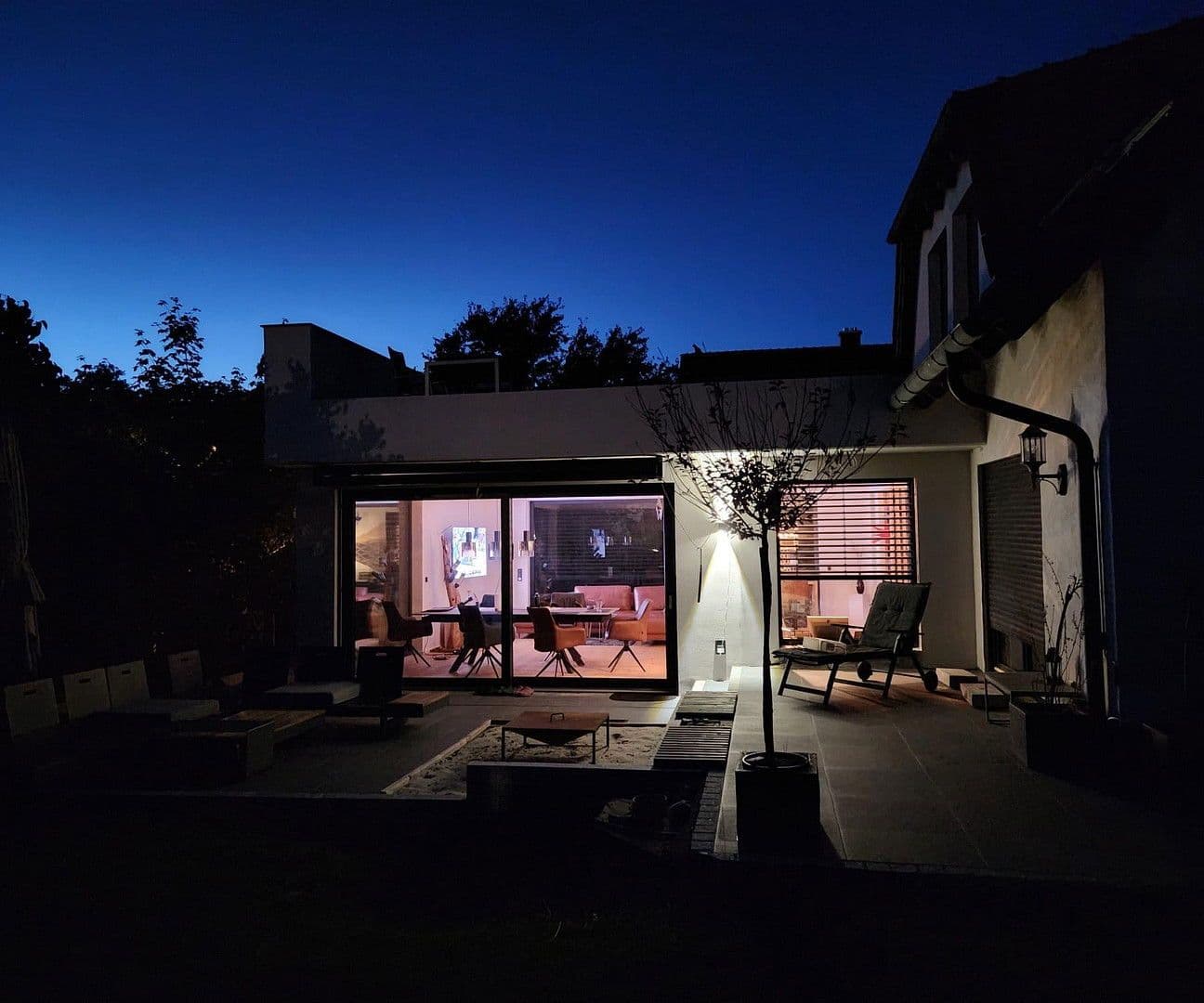 Prodej domu 290 m², pozemek 630 m², Burgthann, Bavorsko Prodej domu 290 m², pozemek 630 m², Burgthann, Bavorsko