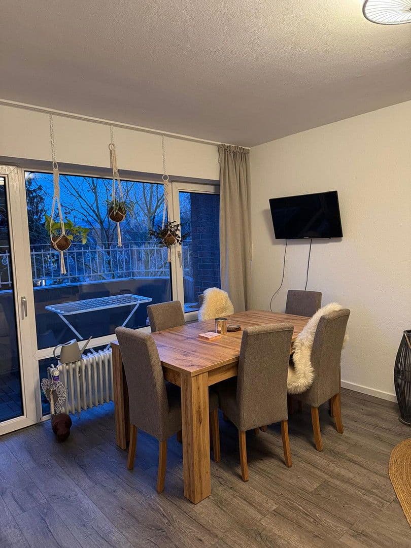 Pronájem bytu 2+1 54 m², Im Bonnet 20, Bonn, Severní Porýní-Vestfálsko Pronájem bytu 2+1 54 m², Im Bonnet 20, Bonn, Severní Porýní-Vestfálsko