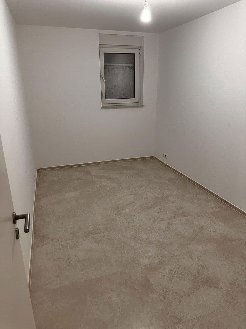 Pronájem bytu 2+1 44 m², Rüsselsheim am Main, Hessen Pronájem bytu 2+1 44 m², Rüsselsheim am Main, Hessen