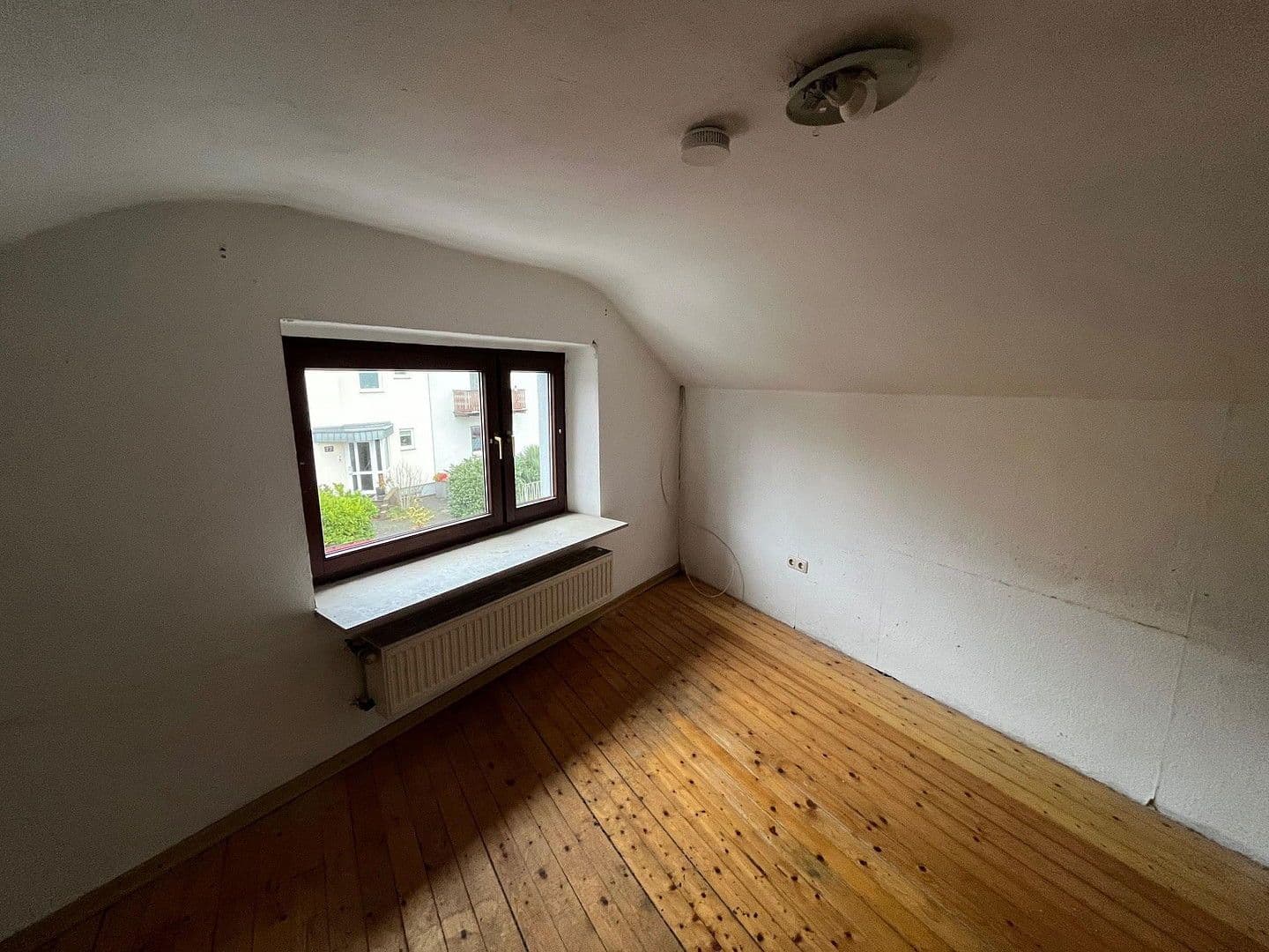 Prodej domu 85 m², pozemek 776 m², Langenackerstraße 78, Brühl, Severní Porýní-Vestfálsko Prodej domu 85 m², pozemek 776 m², Langenackerstraße 78, Brühl, Severní Porýní-Vestfálsko