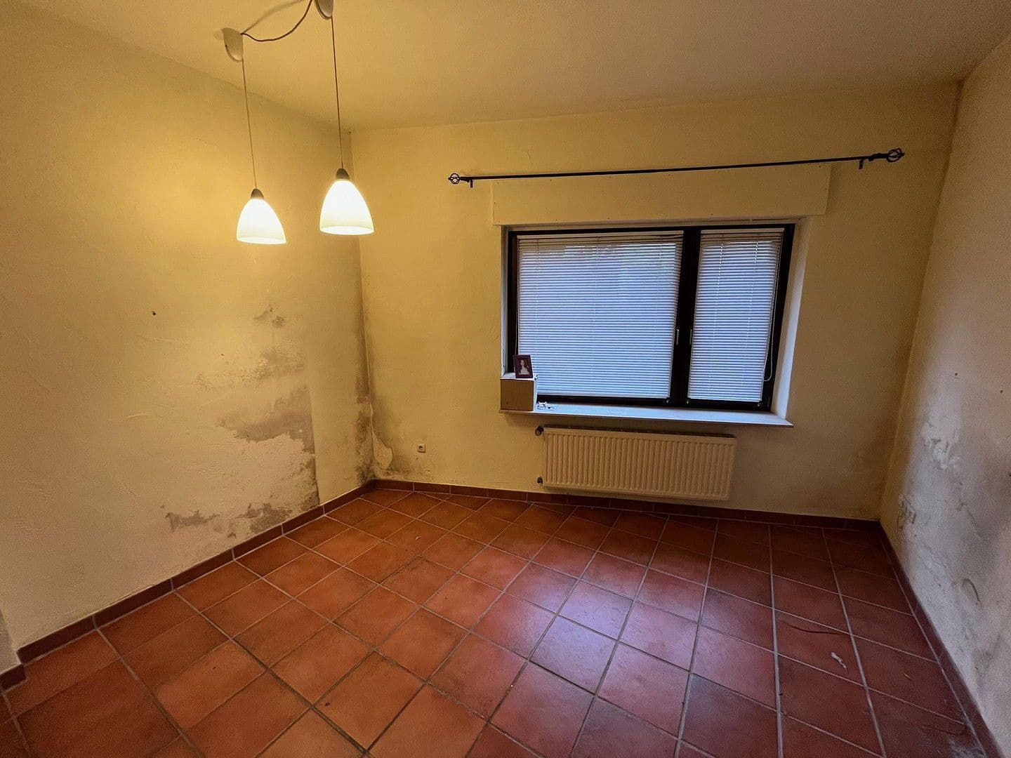 Prodej domu 85 m², pozemek 776 m², Langenackerstraße 78, Brühl, Severní Porýní-Vestfálsko Prodej domu 85 m², pozemek 776 m², Langenackerstraße 78, Brühl, Severní Porýní-Vestfálsko
