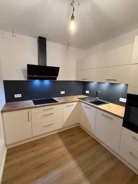 Pronájem bytu 3+1 119 m², Ringstraße 115, Hamburg, Hamburg Pronájem bytu 3+1 119 m², Ringstraße 115, Hamburg, Hamburg