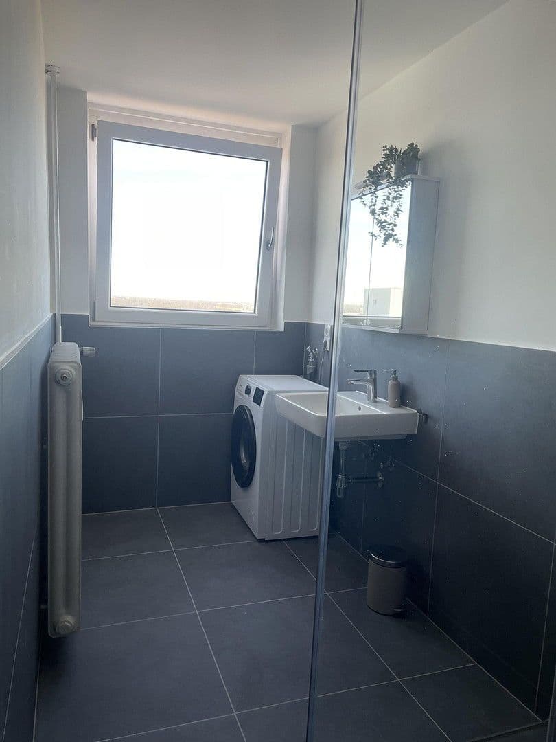 Pronájem bytu 1+1 14 m², Ratoldstraße 30, München - Allach-Untermenzing, Bavorsko Pronájem bytu 1+1 14 m², Ratoldstraße 30, München - Allach-Untermenzing, Bavorsko