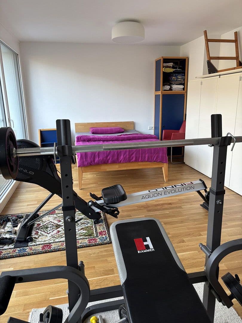 Prodej domu 187 m², pozemek 351 m², Kirchheim unter Teck, Bádensko-Württembersko Prodej domu 187 m², pozemek 351 m², Kirchheim unter Teck, Bádensko-Württembersko