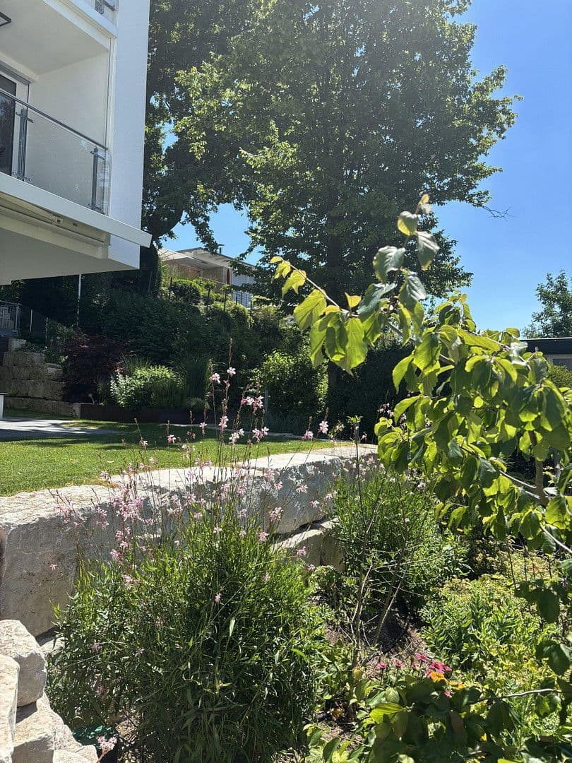 Prodej domu 187 m², pozemek 351 m², Kirchheim unter Teck, Bádensko-Württembersko Prodej domu 187 m², pozemek 351 m², Kirchheim unter Teck, Bádensko-Württembersko