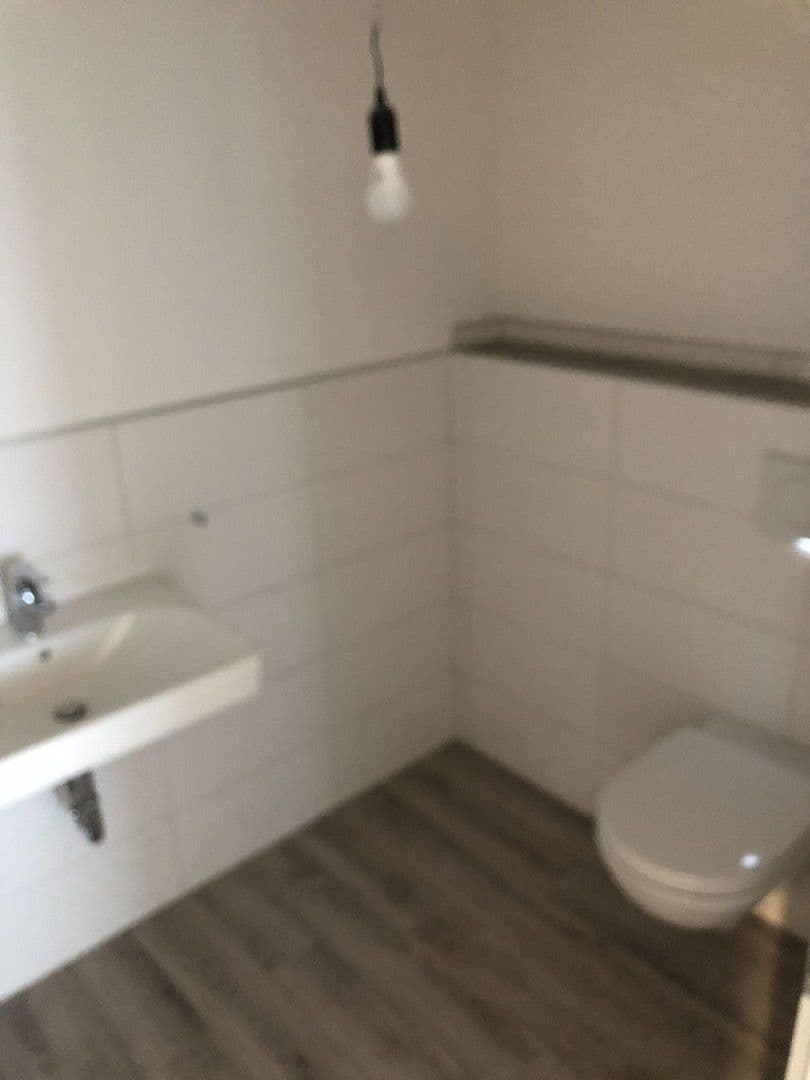 Pronájem bytu 4+1 110 m², Forsthausstrasse 5, Marburg, Hessen Pronájem bytu 4+1 110 m², Forsthausstrasse 5, Marburg, Hessen