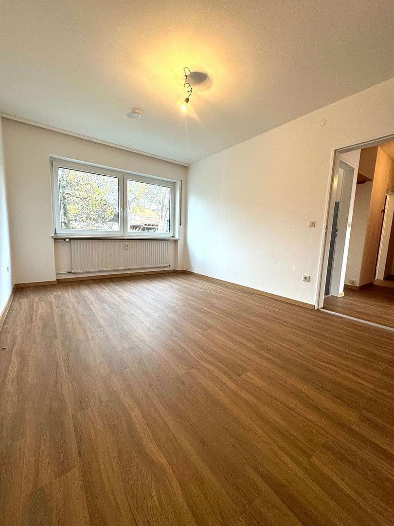 Pronájem bytu 2+1 59 m², Eichenau, Bavorsko Pronájem bytu 2+1 59 m², Eichenau, Bavorsko