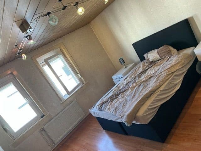 Prodej domu 120 m², pozemek 168 m², Max-Planck-Straße 12, Obertshausen, Hessen Prodej domu 120 m², pozemek 168 m², Max-Planck-Straße 12, Obertshausen, Hessen