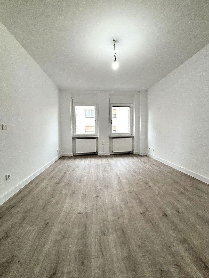 Pronájem bytu 3+1 68 m², Strauchstraße 24, Nürnberg, Bavorsko Pronájem bytu 3+1 68 m², Strauchstraße 24, Nürnberg, Bavorsko