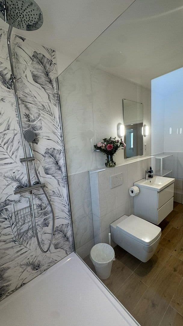 Pronájem bytu 6+1 138 m², Willy-Brandt-Straße 28, Stuttgart, Bádensko-Württembersko Pronájem bytu 6+1 138 m², Willy-Brandt-Straße 28, Stuttgart, Bádensko-Württembersko