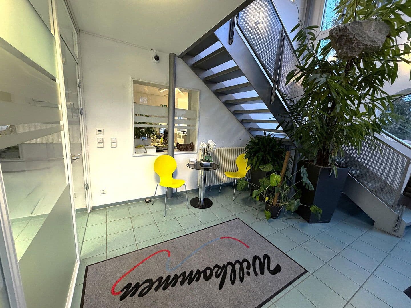 Pronájem kanceláře 215 m², Eisingen, Bavorsko Pronájem kanceláře 215 m², Eisingen, Bavorsko