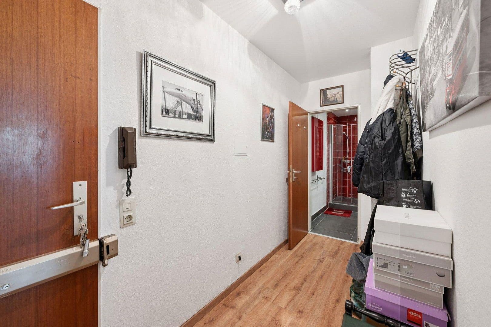 Pronájem bytu 2+1 56 m², Solinger Str. 7, Düsseldorf, Severní Porýní-Vestfálsko Pronájem bytu 2+1 56 m², Solinger Str. 7, Düsseldorf, Severní Porýní-Vestfálsko