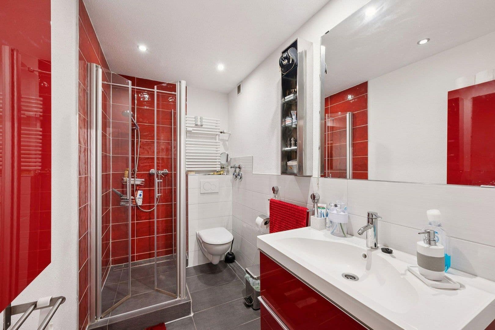 Pronájem bytu 2+1 56 m², Solinger Str. 7, Düsseldorf, Severní Porýní-Vestfálsko Pronájem bytu 2+1 56 m², Solinger Str. 7, Düsseldorf, Severní Porýní-Vestfálsko