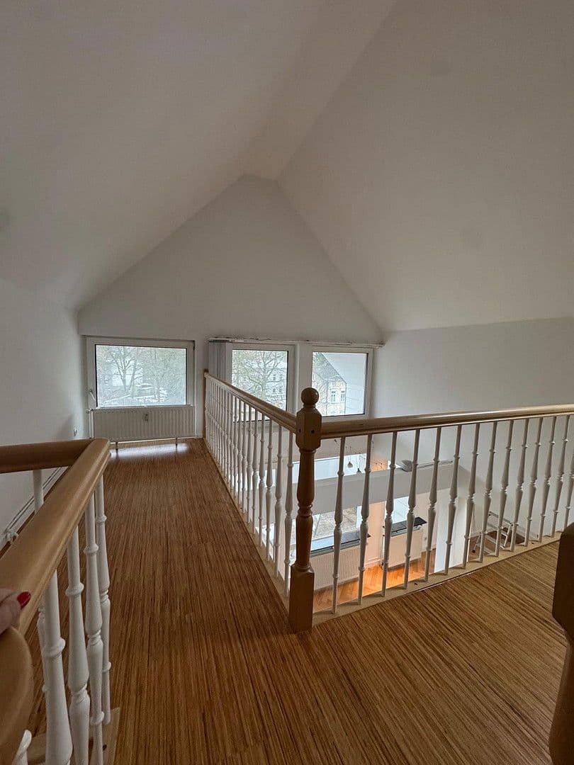 Pronájem bytu 3+1 85 m², Fuhlsbütteler Damm 75, Hamburg, Hamburg Pronájem bytu 3+1 85 m², Fuhlsbütteler Damm 75, Hamburg, Hamburg