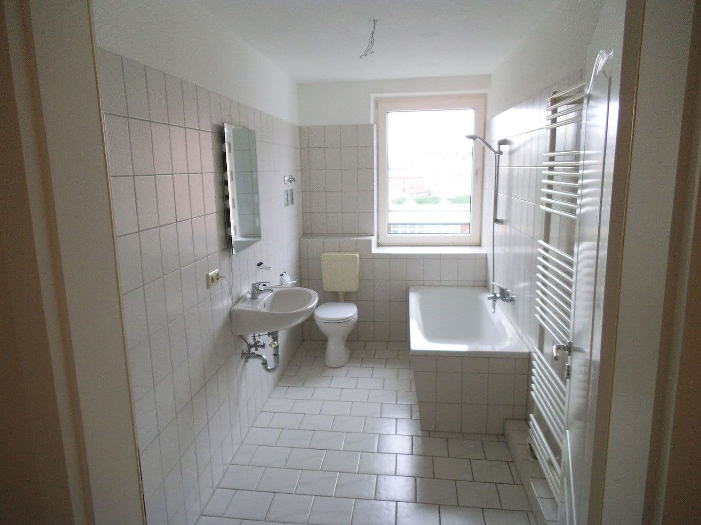 Pronájem bytu 2+1 46 m², Sadowastr. 2, Lübeck, Šlesvicko-Holštýnsko Pronájem bytu 2+1 46 m², Sadowastr. 2, Lübeck, Šlesvicko-Holštýnsko