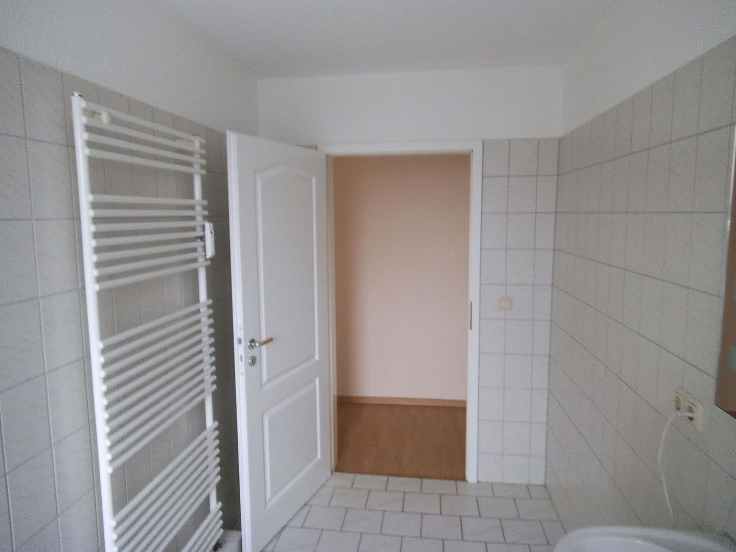 Pronájem bytu 2+1 46 m², Sadowastr. 2, Lübeck, Šlesvicko-Holštýnsko Pronájem bytu 2+1 46 m², Sadowastr. 2, Lübeck, Šlesvicko-Holštýnsko