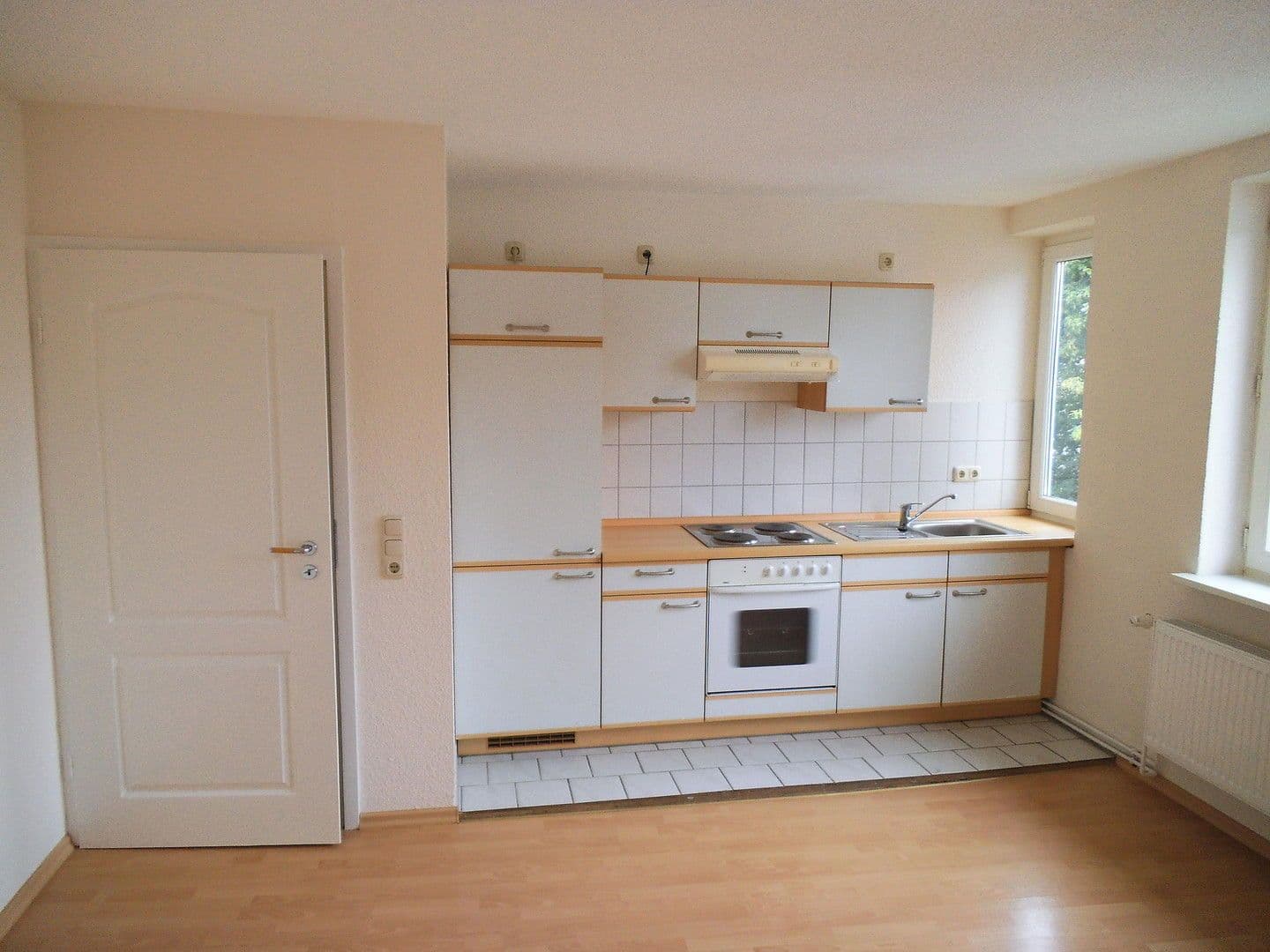 Pronájem bytu 2+1 46 m², Sadowastr. 2, Lübeck, Šlesvicko-Holštýnsko Pronájem bytu 2+1 46 m², Sadowastr. 2, Lübeck, Šlesvicko-Holštýnsko