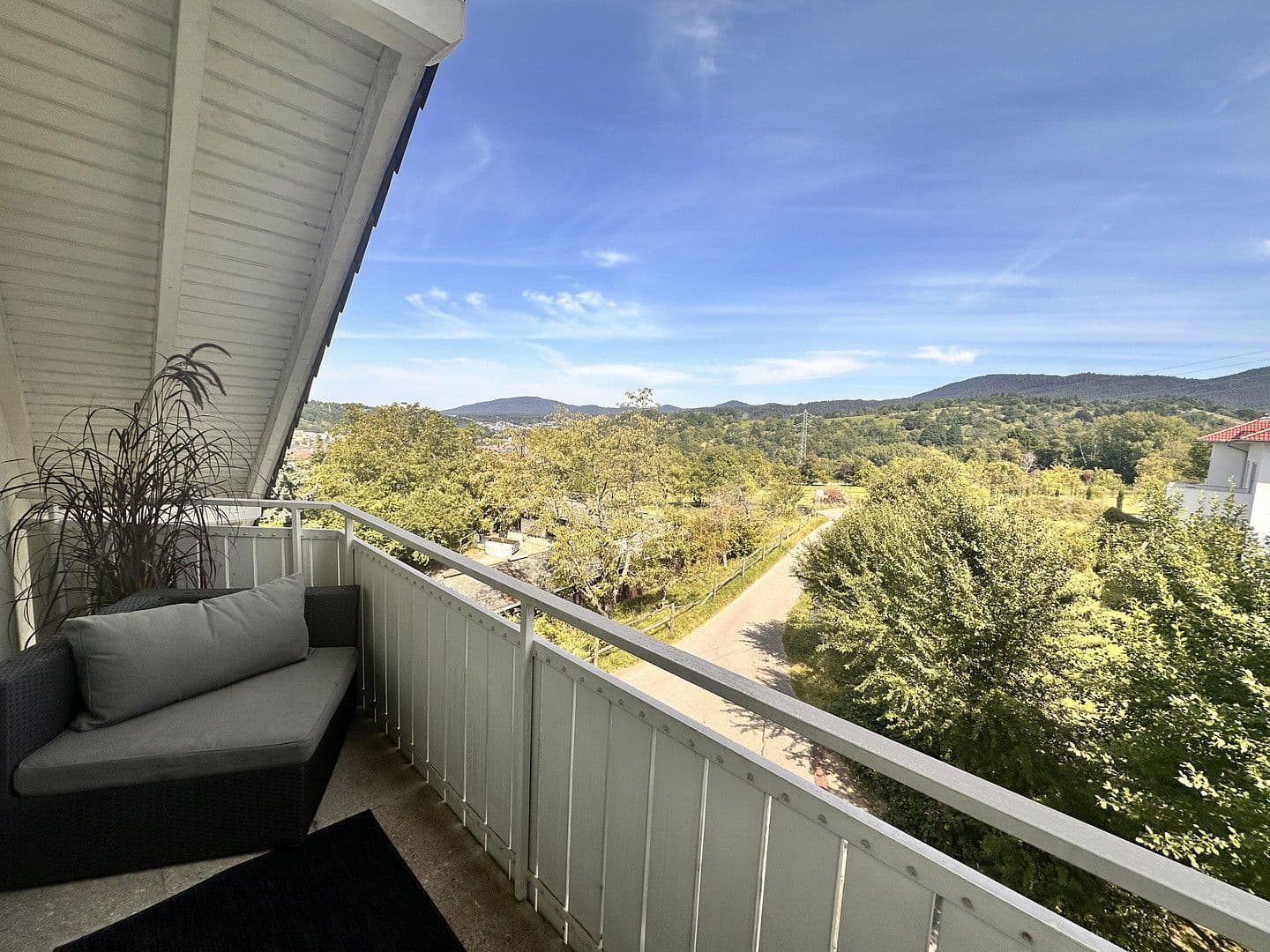 Prodej bytu 4+1 120 m², Kelterbergstraße, Gernsbach, Bádensko-Württembersko Prodej bytu 4+1 120 m², Kelterbergstraße, Gernsbach, Bádensko-Württembersko