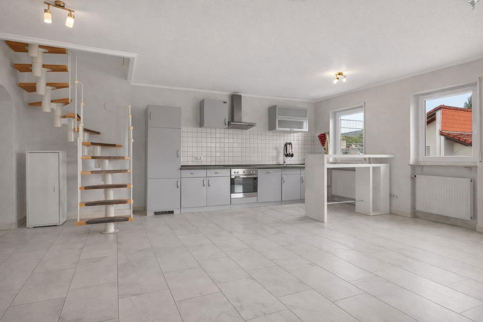 Prodej bytu 4+1 120 m², Kelterbergstraße, Gernsbach, Bádensko-Württembersko Prodej bytu 4+1 120 m², Kelterbergstraße, Gernsbach, Bádensko-Württembersko