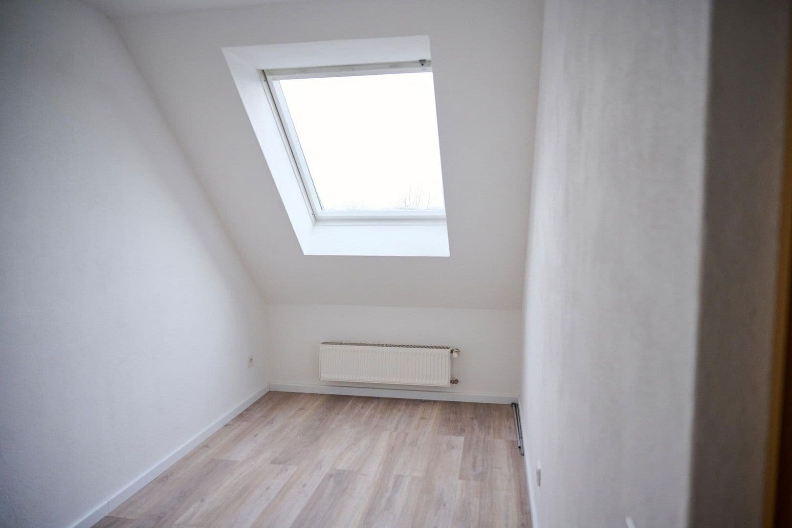 Prodej domu 112 m², pozemek 249 m², Sprendlingen, Porýní-Falc Prodej domu 112 m², pozemek 249 m², Sprendlingen, Porýní-Falc