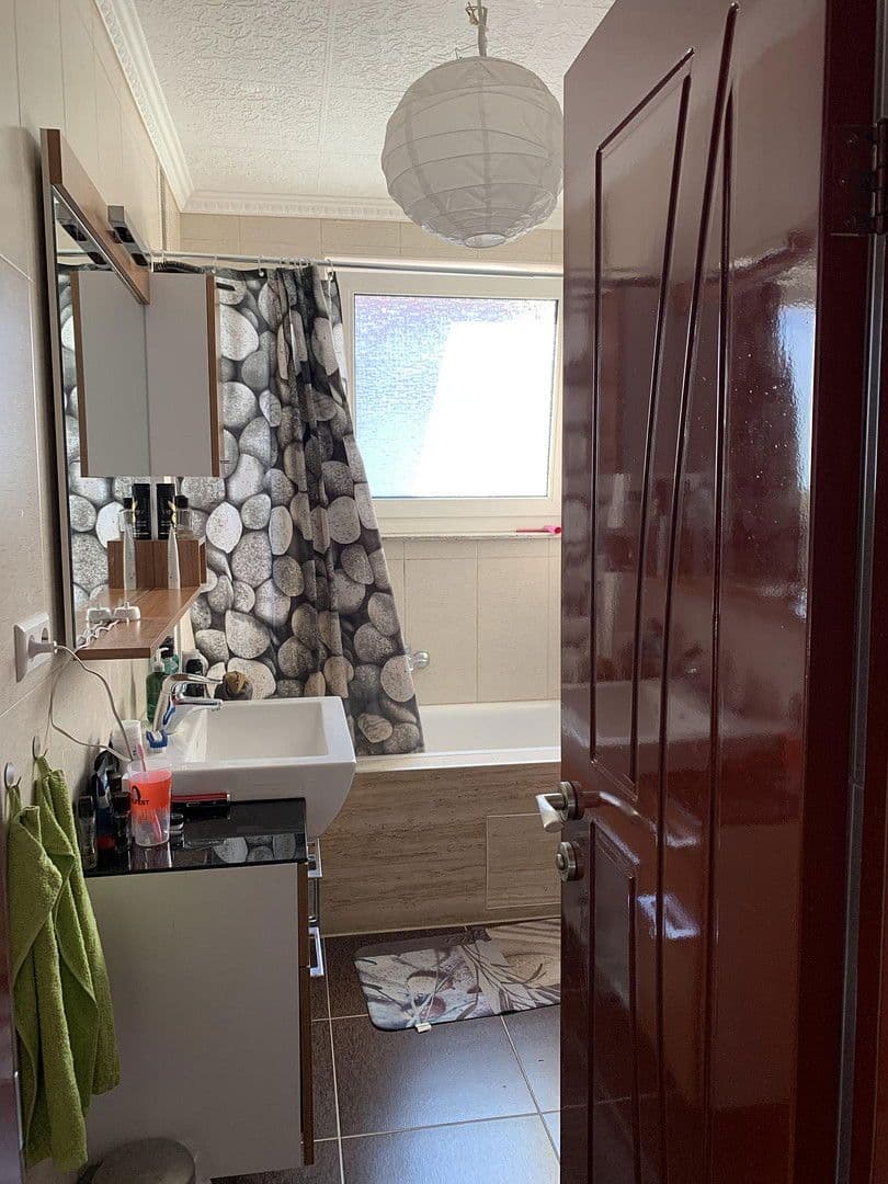 Pronájem bytu 3+1 70 m², Hegaustr., Stuttgart, Bádensko-Württembersko Pronájem bytu 3+1 70 m², Hegaustr., Stuttgart, Bádensko-Württembersko